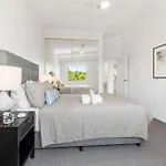 Camperdown Cozy Corner 8